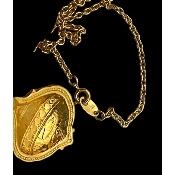 Avon Gold Noel Pendant Necklace 30" Chain Enameled Gold Faux Pearl Ornament Vtg - Picture 7 of 8